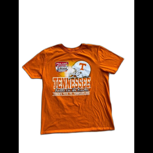 Nike Other - Men’s Nike Tennessee Volunteers Battle on the border shirt size XL